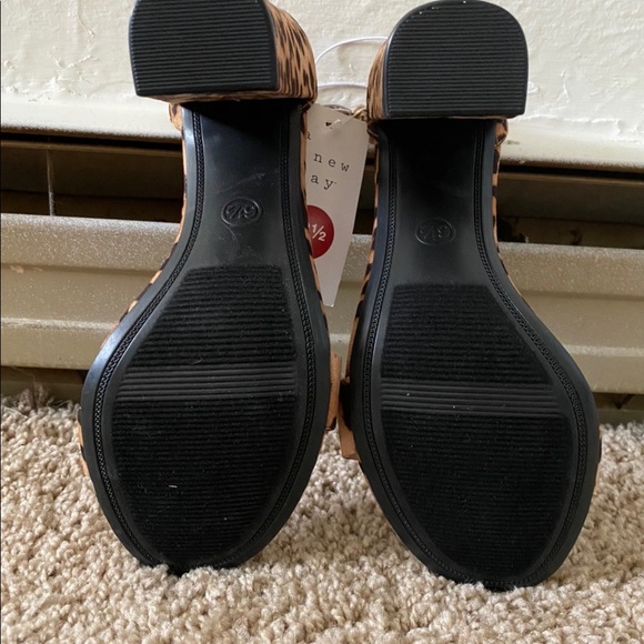 Cheetah 3 inch heels - Picture 3 of 4